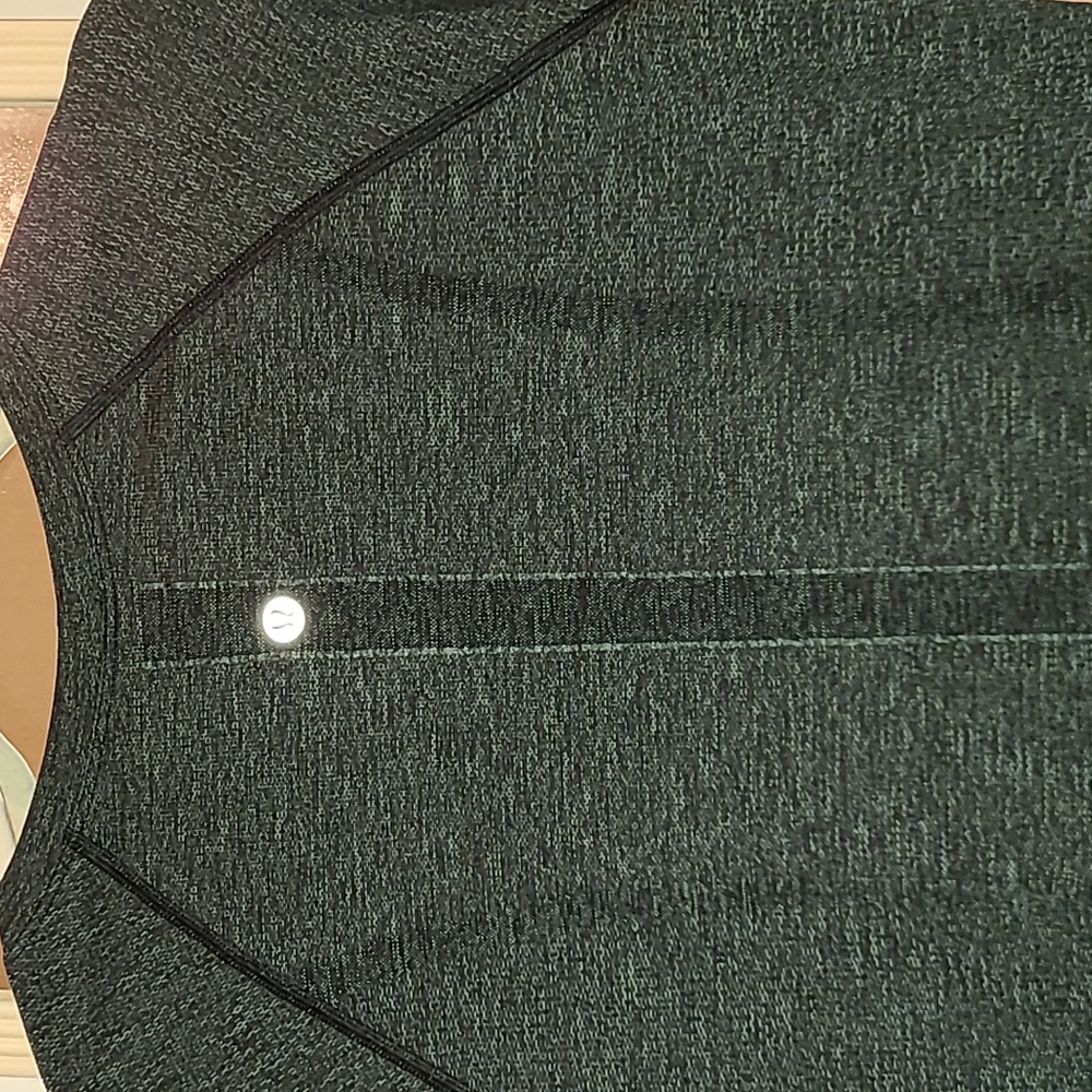 Lululemon Atletica Active Short Sleeve, Size 12, Color Dark Gray - Picture 5 of 9